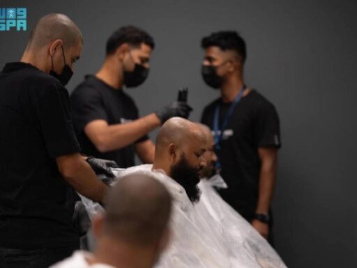 Cukur Rambut Tahalul bagi Pria