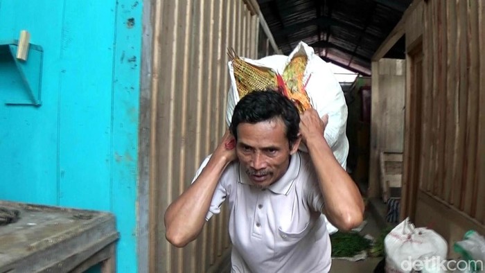 Kuli panggul saja berangkat haji. Anda sudah